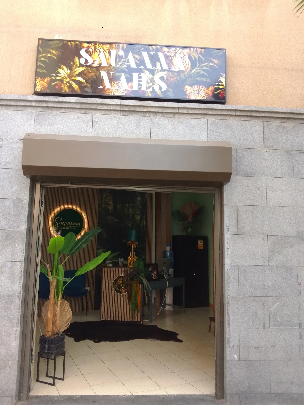 Savanna Luxury Nails - 4