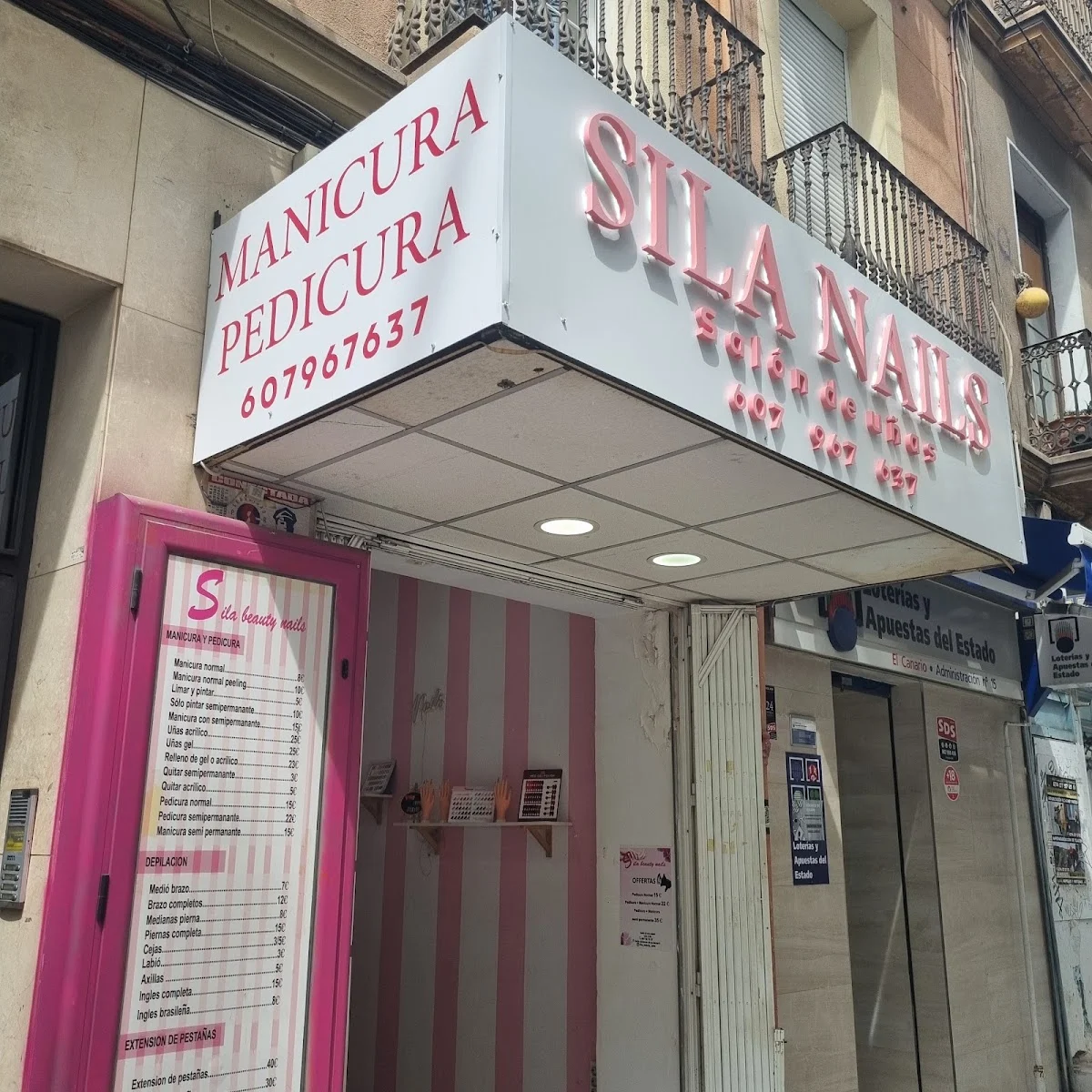 Sila Beauty Nails Salón De Uñas - 3