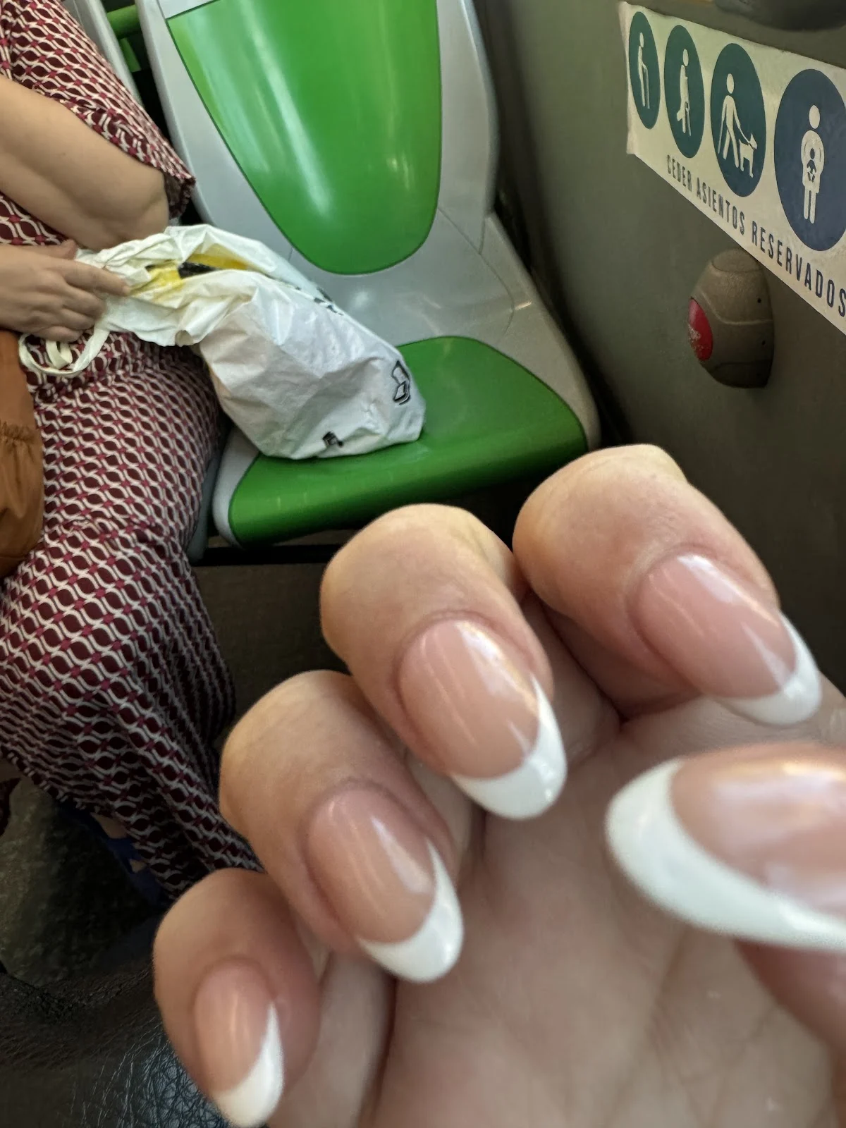 Sila Beauty Nails Salón De Uñas - 5
