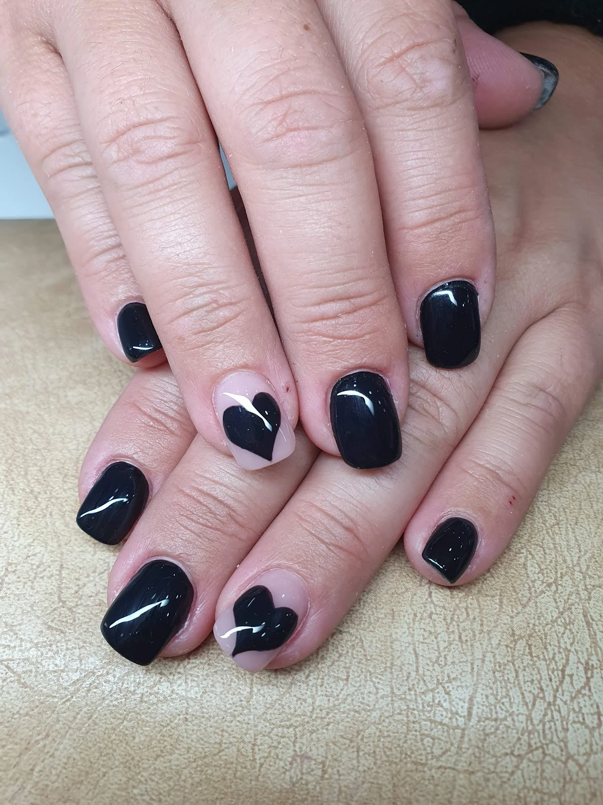 Studio & Nails - 2