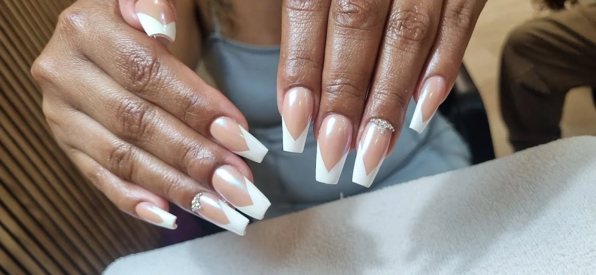 Suyan Nails