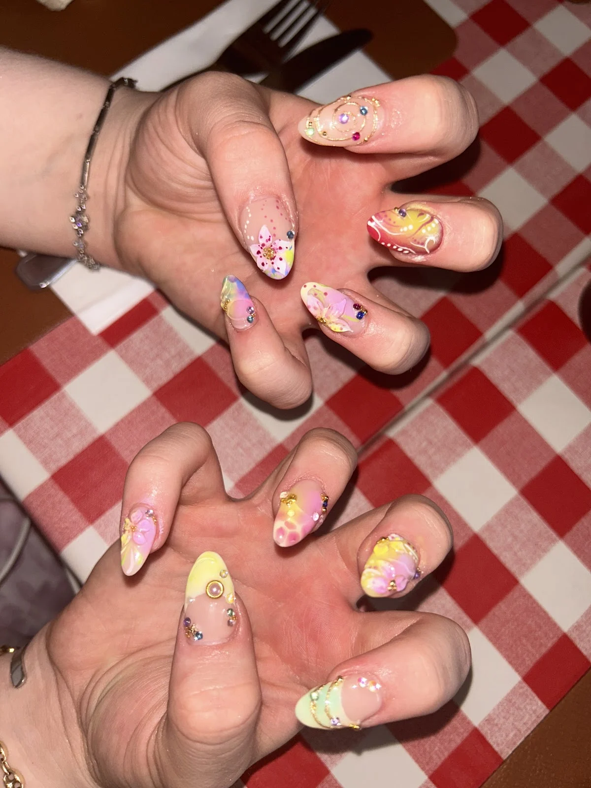 TAOXI Nail Salon - 2