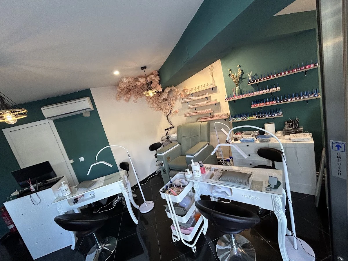 TAOXI Nail Salon - 5