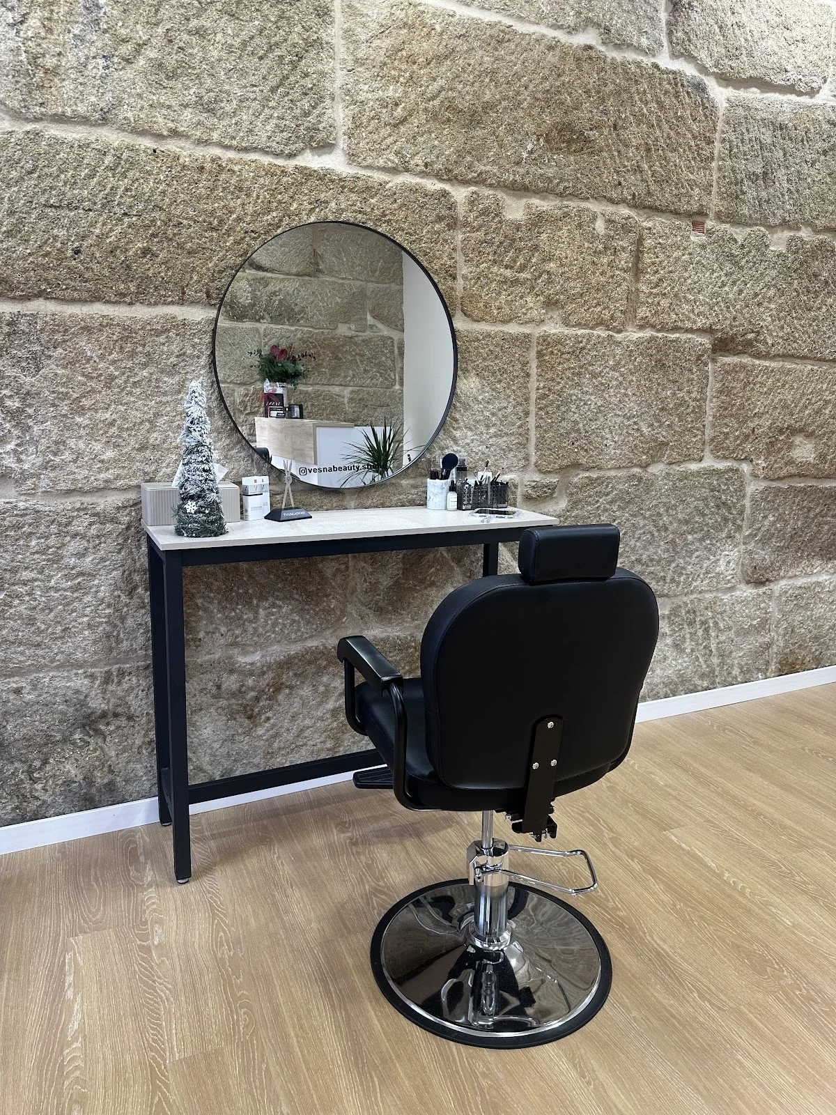 VESNA Beauty Studio - 5