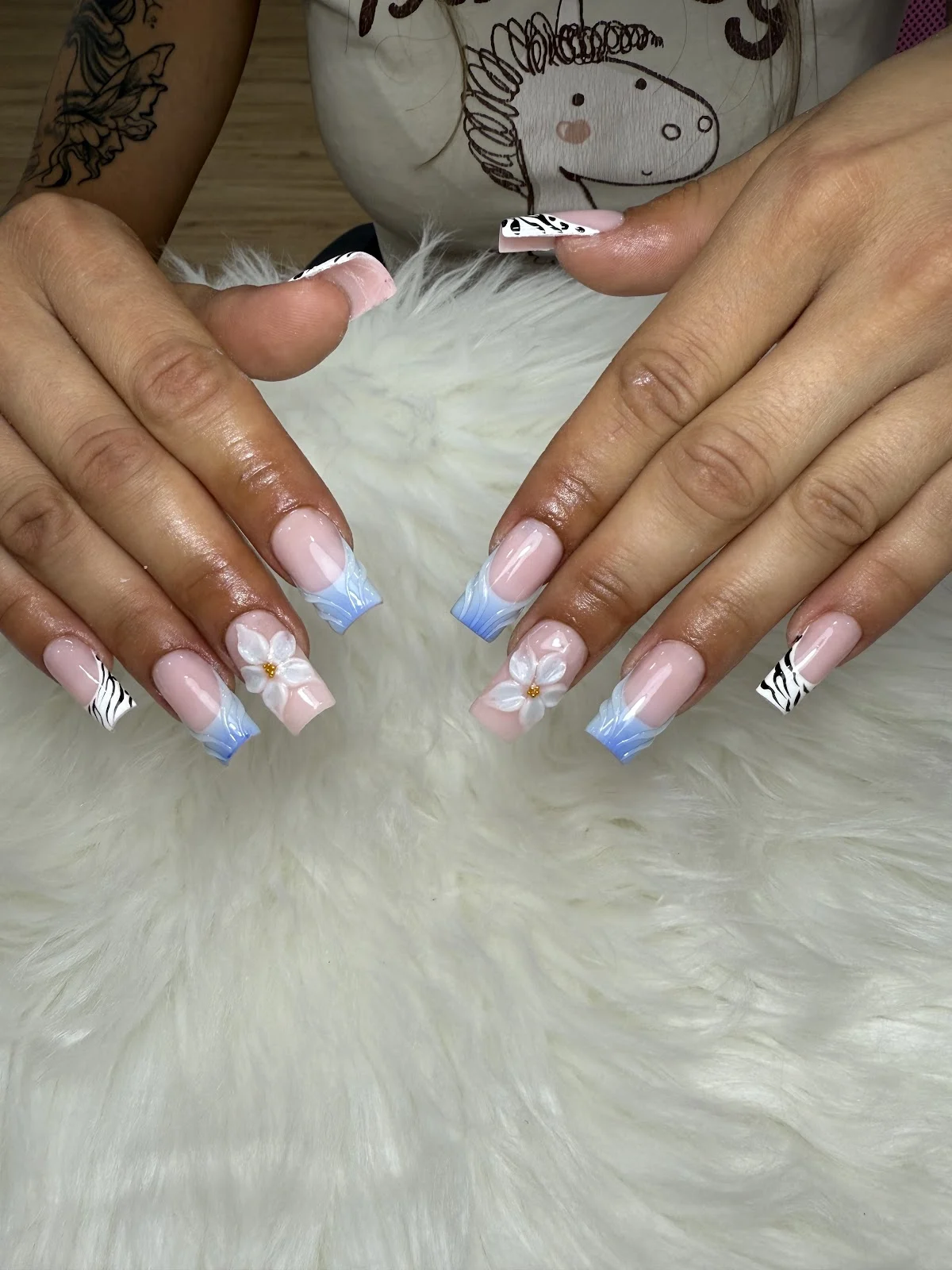VIETNAM NAILS - 2