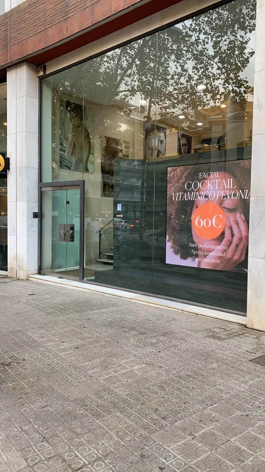 Vitalis Beauty Centro Médico Estético Barcelona - 2