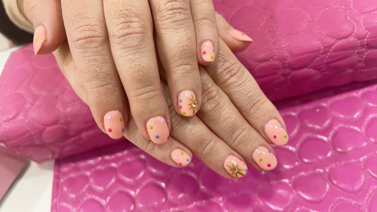 Yang nails uñas