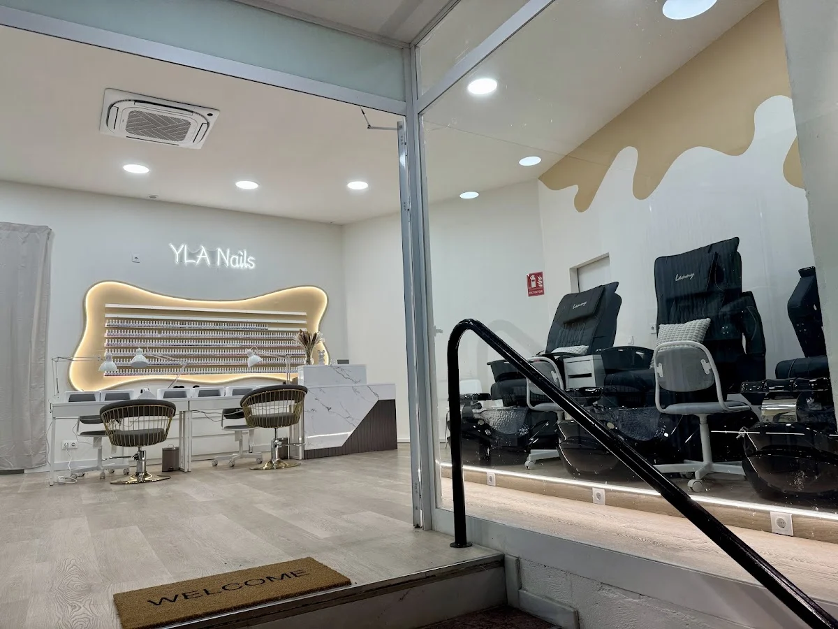 YLA NAIL ESPLUGUES - 3